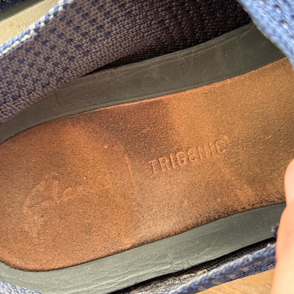 CLARKS Navy Knit Trigenic Triken Running Sneakers Size 10 - Picture 7 of 8